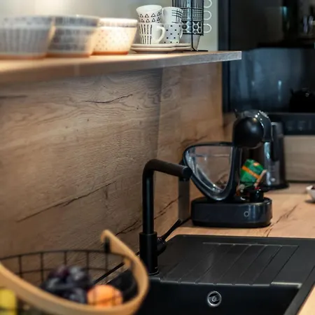 Luxury Private Spa Apartment With Heated Pool & Sauna And Sea View Apartment *