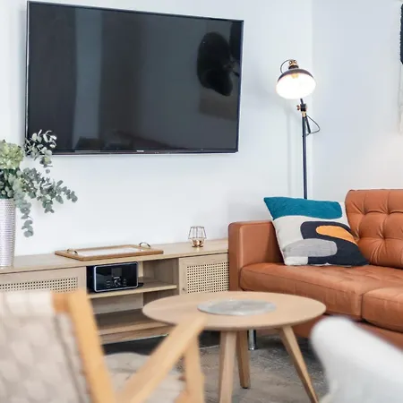 Luxury Private Spa Apartment With Heated Pool & Sauna And Sea View Apartment *