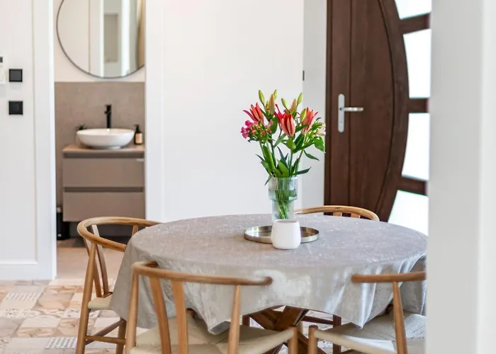 Luxury Private Spa Apartment With Heated Pool & Sauna And Sea View