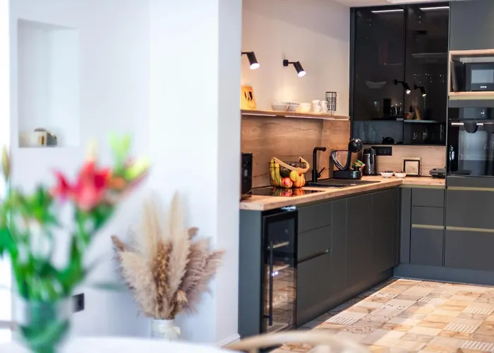 아파트 Luxury Private Spa Apartment With Heated Pool & Sauna And Sea View 챠브타트