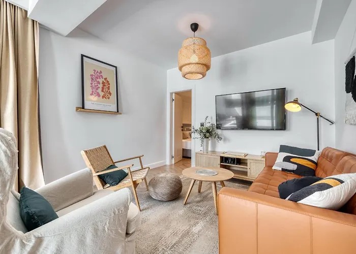 Luxury Private Spa Apartment With Heated Pool & Sauna And Sea View * 챠브타트