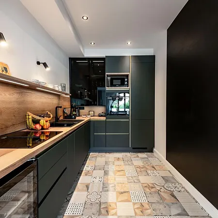 Luxury Private Spa Apartment With Heated Pool & Sauna And Sea View