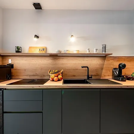 Luxury Private Spa Apartment With Heated Pool & Sauna And Sea View Apartmán