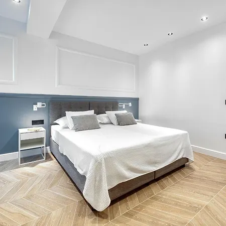 Apartmán Luxury Private Spa Apartment With Heated Pool & Sauna And Sea View