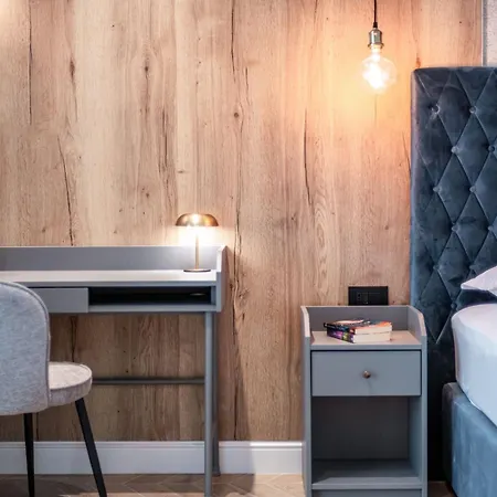 Luxury Private Spa Apartment With Heated Pool & Sauna And Sea View *