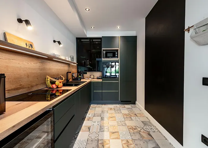 Luxury Private Spa Apartment With Heated Pool & Sauna And Sea View