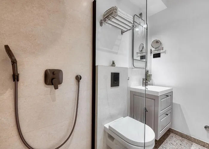 Luxury Private Spa Apartment With Heated Pool & Sauna And Sea View Апартаменты *