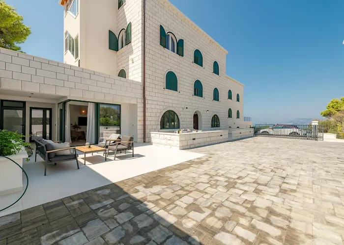 Luxury Private Spa Apartment With Heated Pool & Sauna And Sea View Цавтат