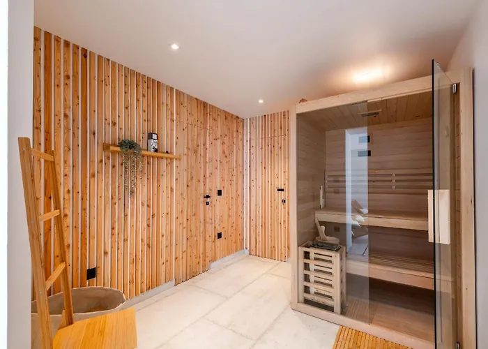 Апартаменты Luxury Private Spa Apartment With Heated Pool & Sauna And Sea View